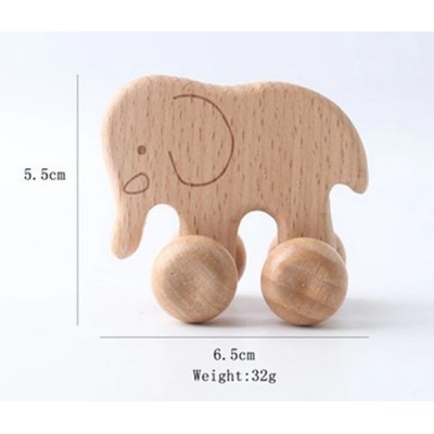 Elefante de madera con ruedas