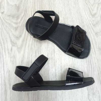 sandalia respetuosa coqueflex, color negro brillo. Calzado respetuoso infantil