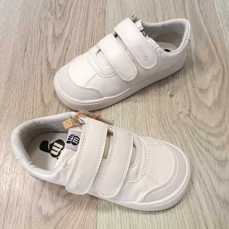 CALZADO BAREFOOT. deportivo colegial respetuoso de la marca mustang en color blanco