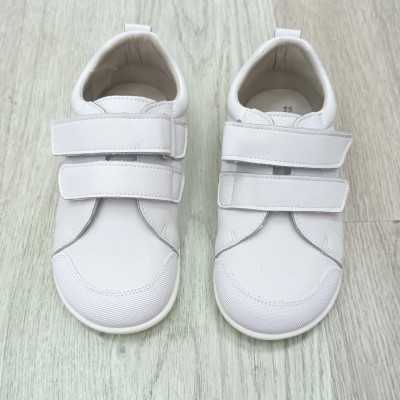 calzado respetuoso infantil, calzado barefoot, deportiva blanca básica colegial fabricada en piel