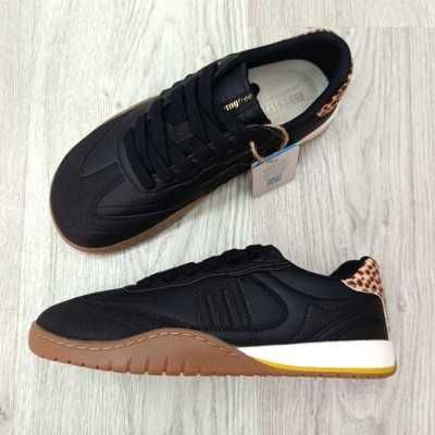 MUSTANG SERRIS NEGRO BAREFOOT